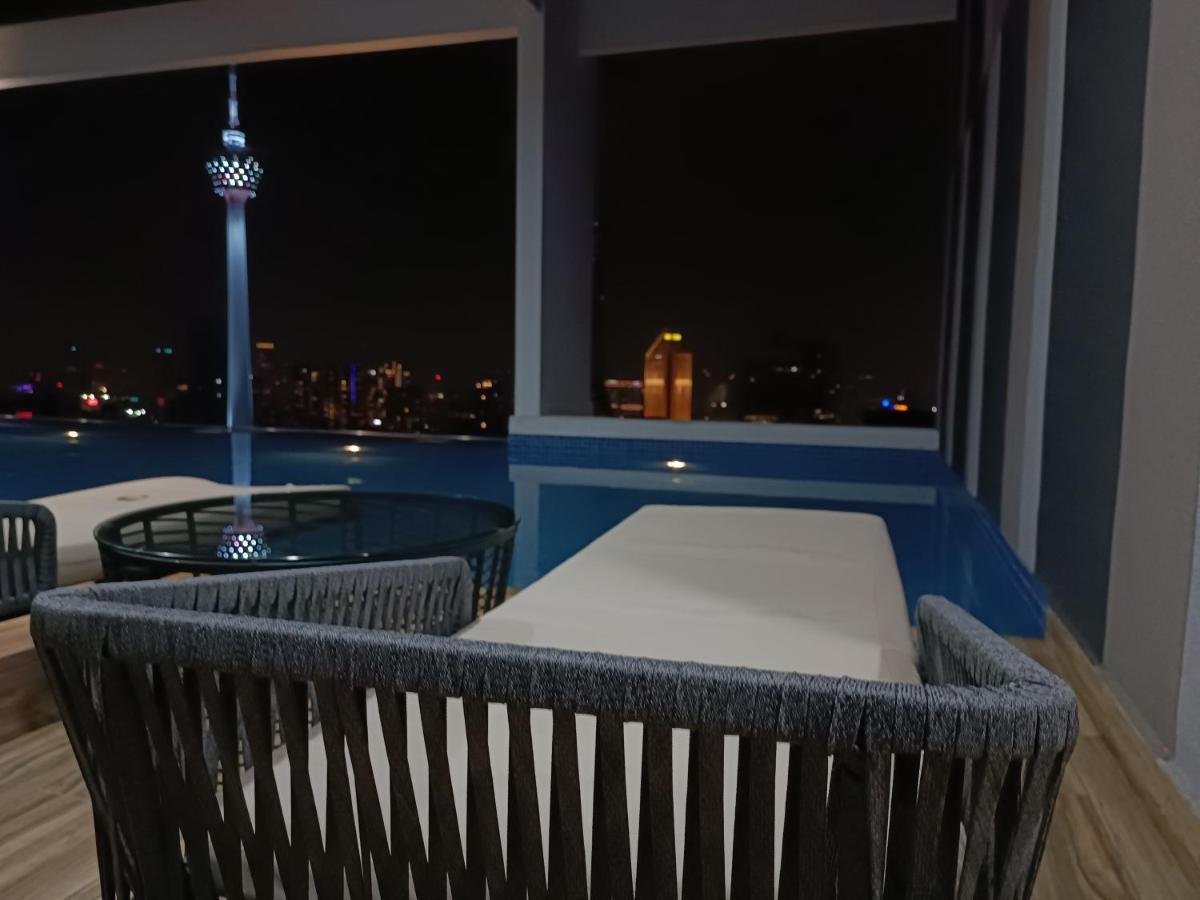 Cl 27A Insta Klcc View & Infinity Pool View Daire Kuala Lumpur Dış mekan fotoğraf