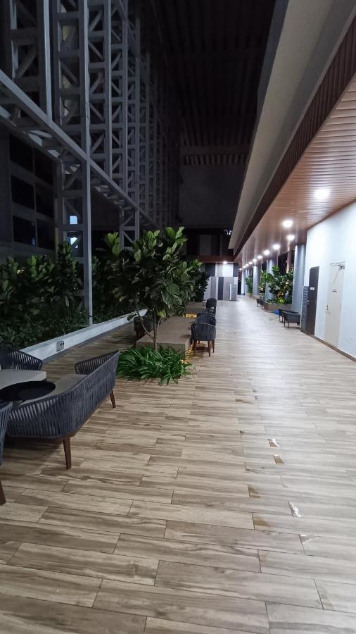 Cl 27A Insta Klcc View & Infinity Pool View Daire Kuala Lumpur Dış mekan fotoğraf