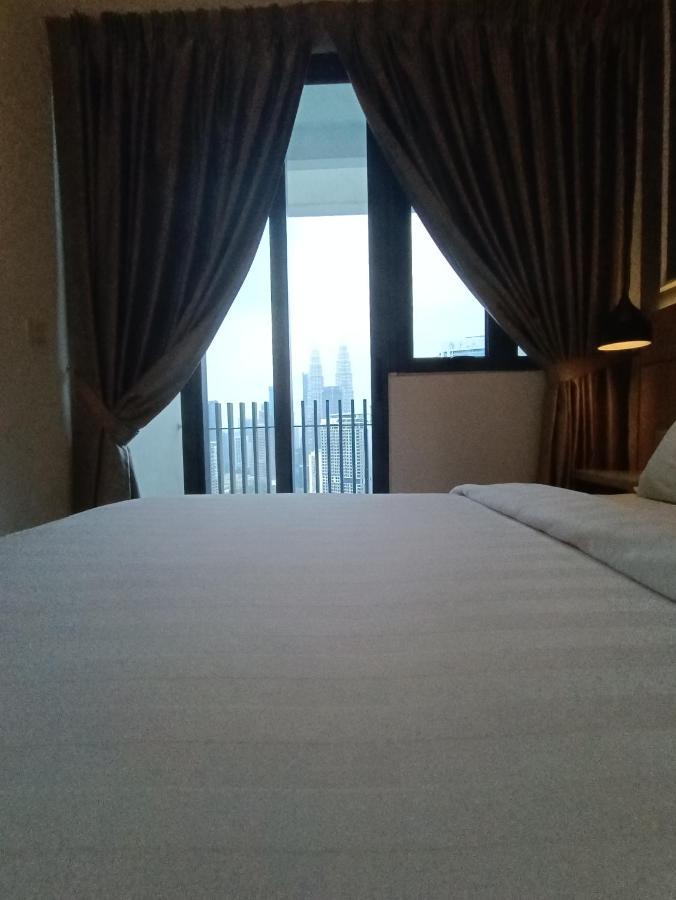 Cl 27A Insta Klcc View & Infinity Pool View Daire Kuala Lumpur Dış mekan fotoğraf