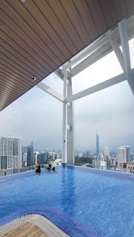 Cl 27A Insta Klcc View & Infinity Pool View Daire Kuala Lumpur Dış mekan fotoğraf