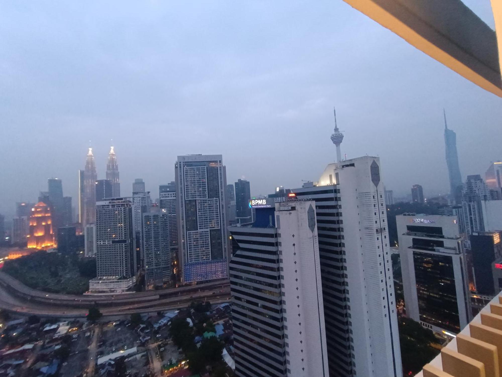 Cl 27A Insta Klcc View & Infinity Pool View Daire Kuala Lumpur Dış mekan fotoğraf